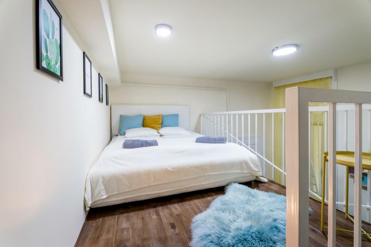 Bpr Turquoise Simplicity Apartment